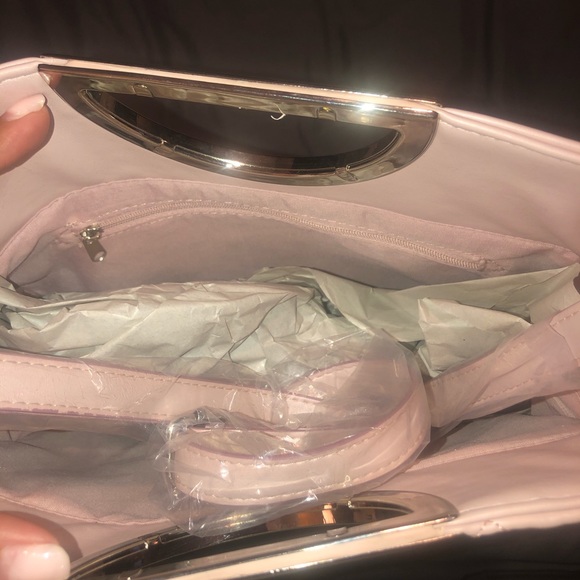 Pink Tote 💗 with a Silver Handle - Picture 3 of 5